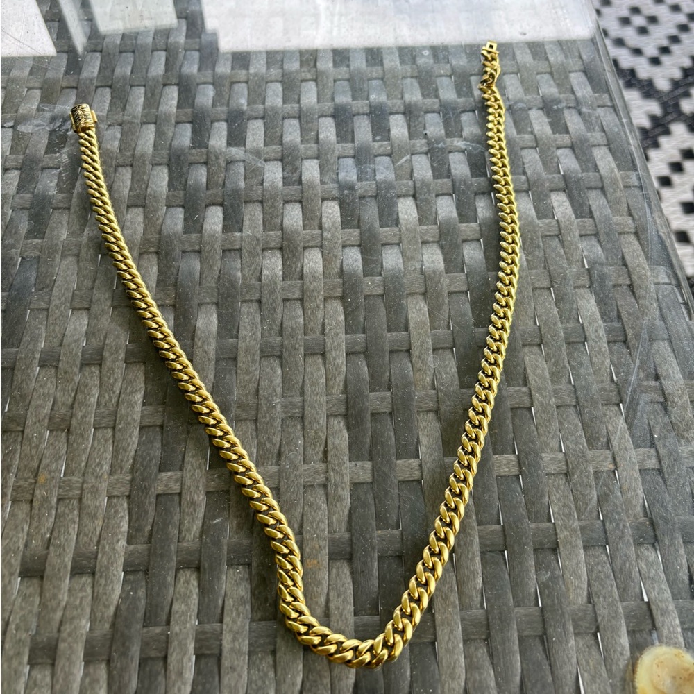 Miami Cuban chain 8mm 22 inch